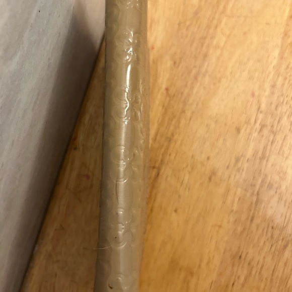 Coach Debossed Signature Cream Leather Wallet - Picture 8 of 9